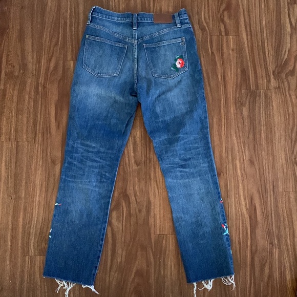 🎉 HOST PICK x2 🎉 Madewell Embroidered Flower Jeans 🌺 - Picture 7 of 7